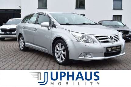 Toyota Avensis 124.708 km 9.990 &euro; Werther 33824