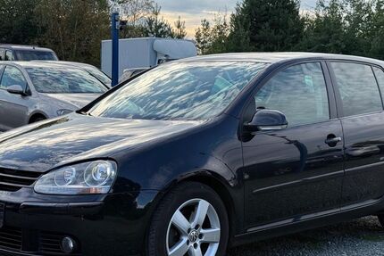 VW Golf 92.421 km 5.555 &euro; Schleifreisen 07629