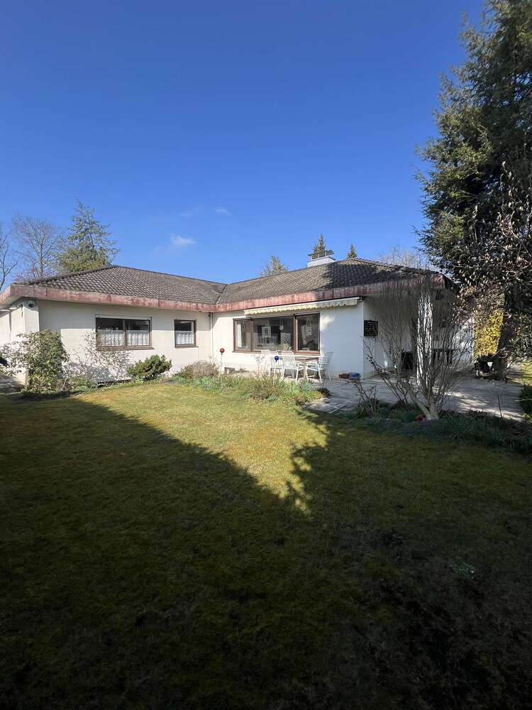 Haus zum Kaufen in Augsburg 985.000 € 189.67 m²