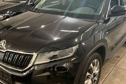 Peugeot 207 90.000 km 3.949 &euro; Gummersbach (Zwischen Toom Markt und ATU) 51645