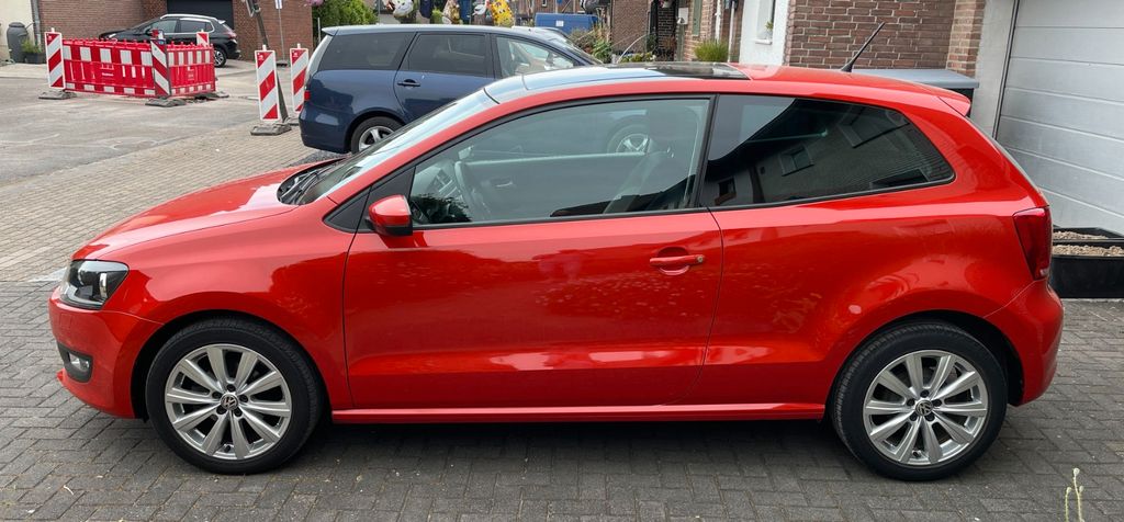VW Polo 97.500 km 6.999 &euro; Geldern 47608
