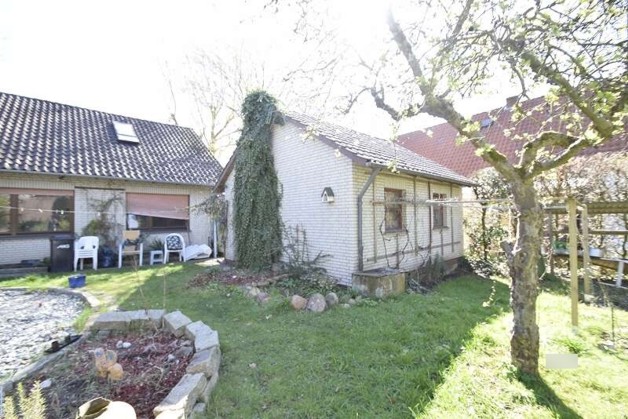 Großes Ein-Zweifamilienhaus mitten im Zentrum von Kirchweyhe - Einfamilienhaus Weyhe | Angebot:26199800