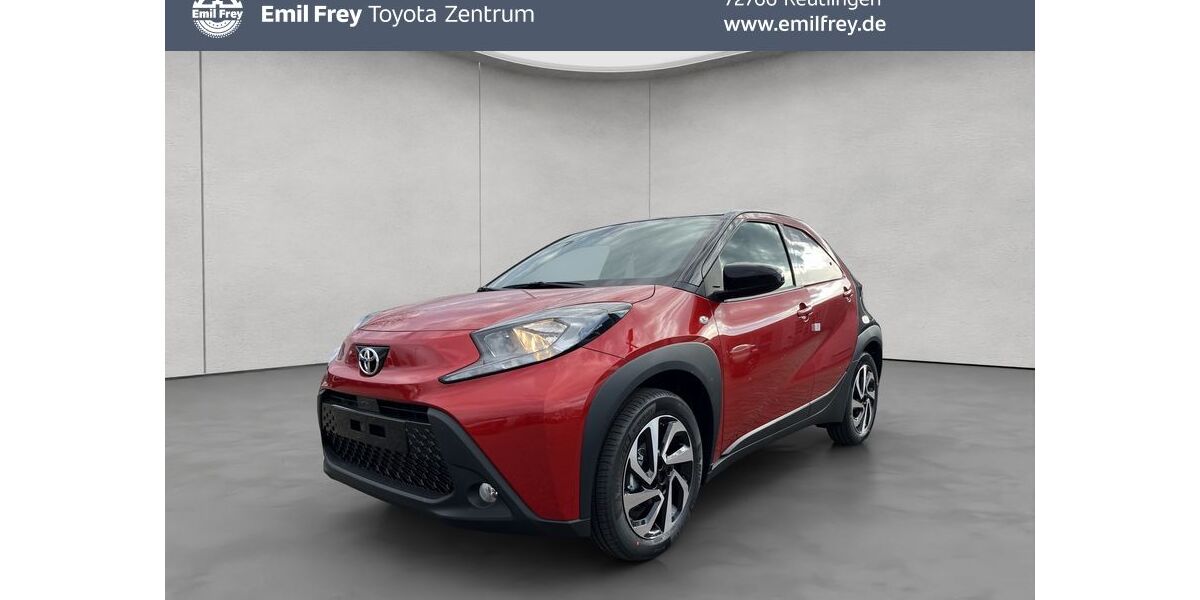 Toyota Aygo (X) 1.342 km 17.290 &euro; Reutlingen 72766