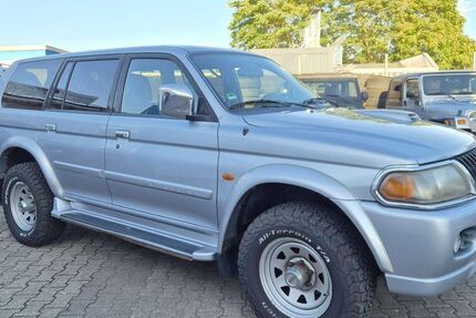 Mitsubishi Pajero 142.000 km 11.900 &euro; Mainz-Kostheim 55246