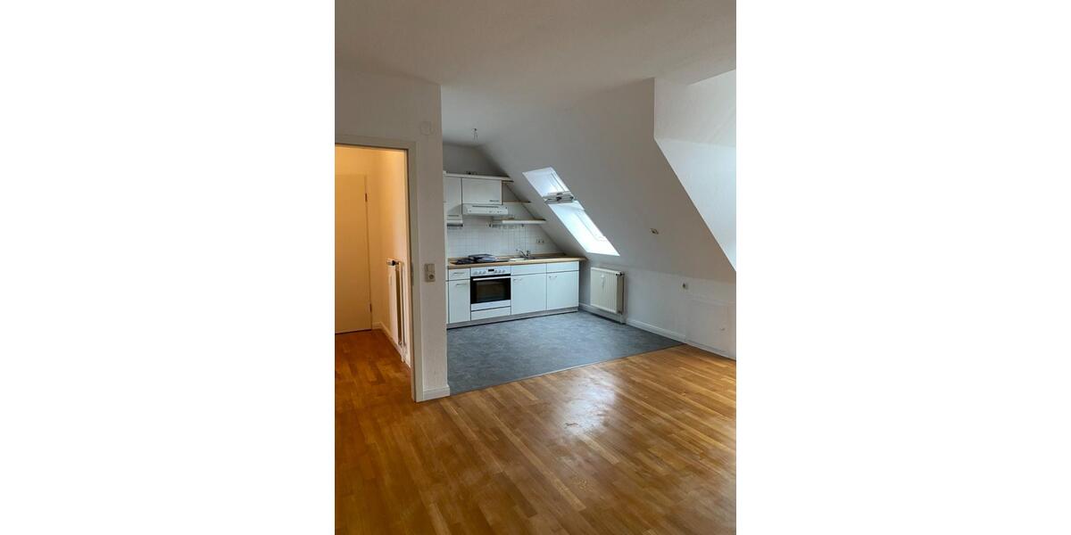 Dachgeschoßwohnung Bad Segeberg - 2 Zimmer, 40 m&sup2;, 700&euro; | Angebot:25398041