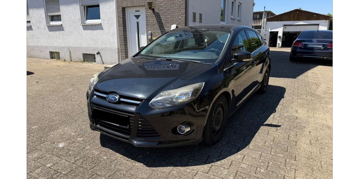 Ford Focus 136.100 km 3.890 &euro; Neuried 77743