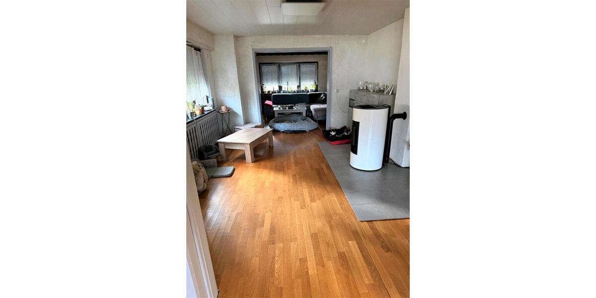 Einfamilienhaus Heusweiler - 8 Zimmer, 200 m&sup2;, 265.000&euro; | Angebot:26956394