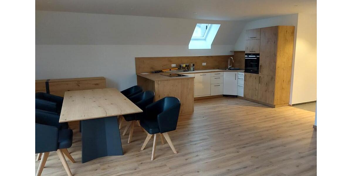 Einfamilienhaus Ebhausen - 4 Zimmer, 150 m&sup2;, 1.500&euro; | Angebot:26440278
