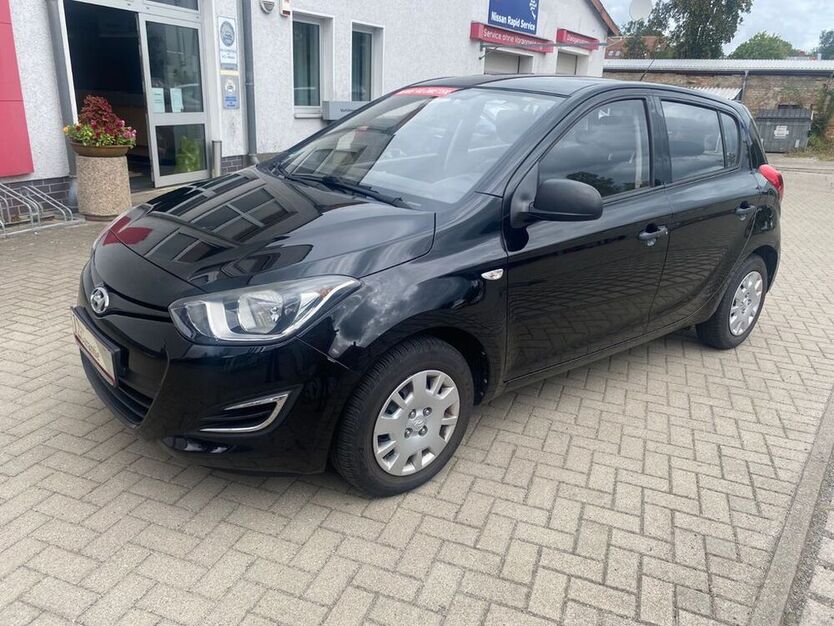 i20