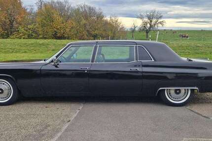 Cadillac Fleetwood 58.000 km 12.950 &euro; Dornhan, Stadt 72175