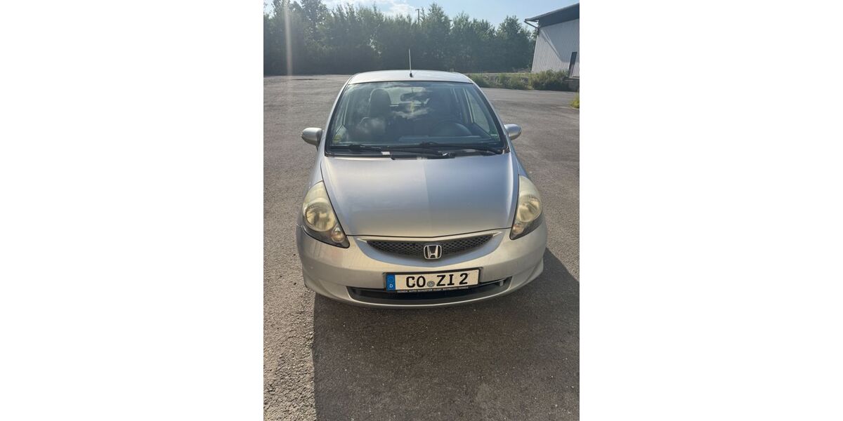 Honda Jazz 205.000 km 2.495 &euro; Coburg 96450