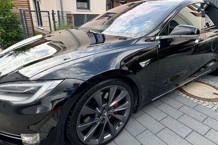 Tesla Model S 80.000 km 44.900 &euro; Höhenkirchen-Siegertsbrunn 85635
