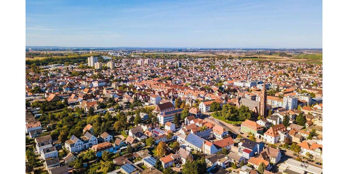 :: Attraktives ca. 420 m² großes Baugrundstück in zentraler ruhiger Lage (B 364) :: zimmer