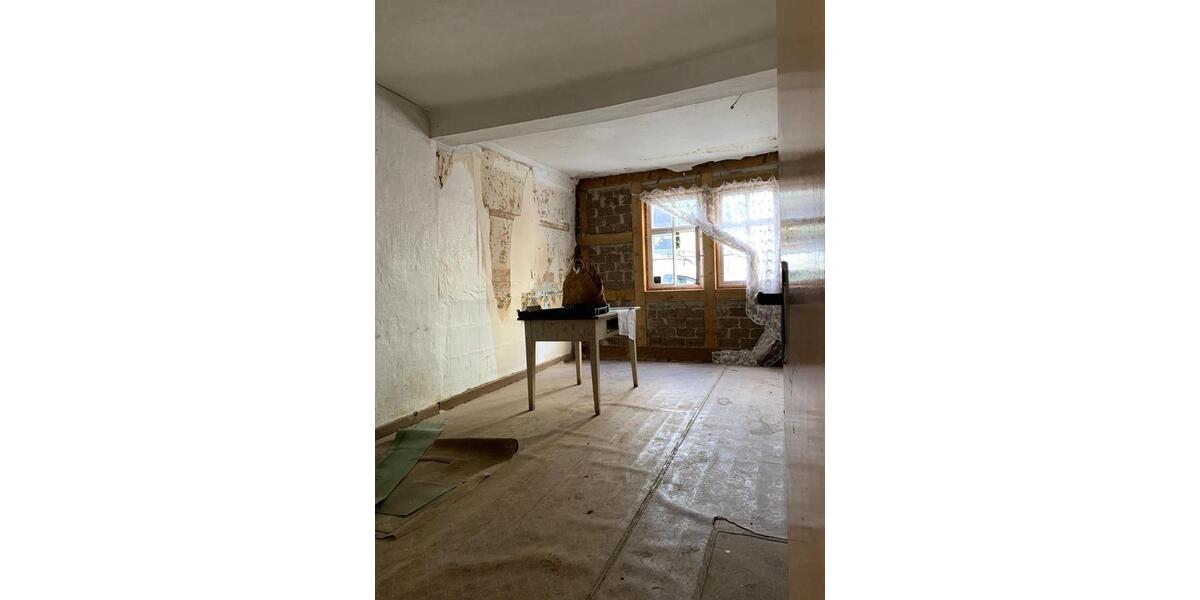 Bauernhaus, Landhaus Treffurt - 5 Zimmer, 160 m&sup2;, 28.000&euro; | Angebot:26872040