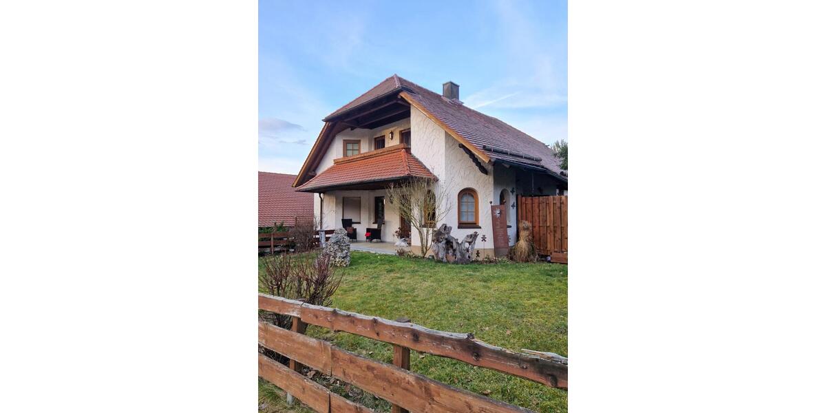 Einfamilienhaus Pretzfeld - 4 Zimmer, 160 m&sup2;, 1.790&euro; | Angebot:25395213