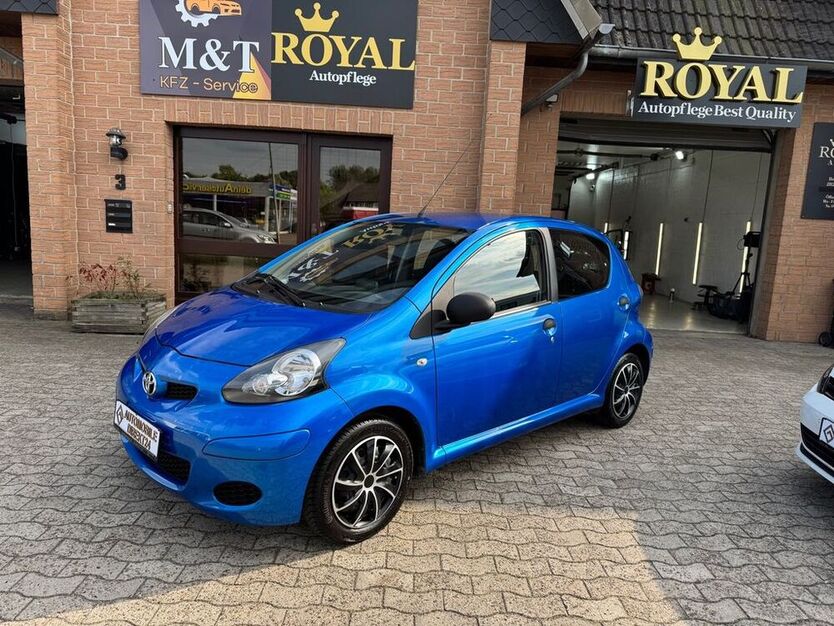 Aygo (X)
