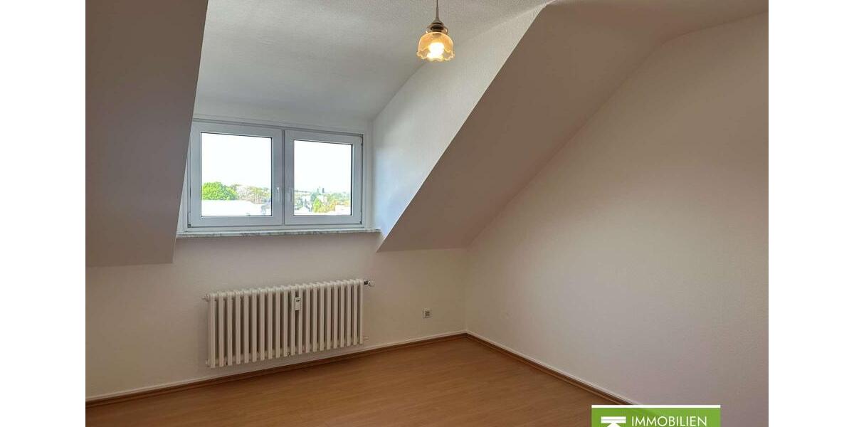 Dachgeschoßwohnung Velbert - 3 Zimmer, 77 m&sup2;, 615&euro; | Angebot:26676315