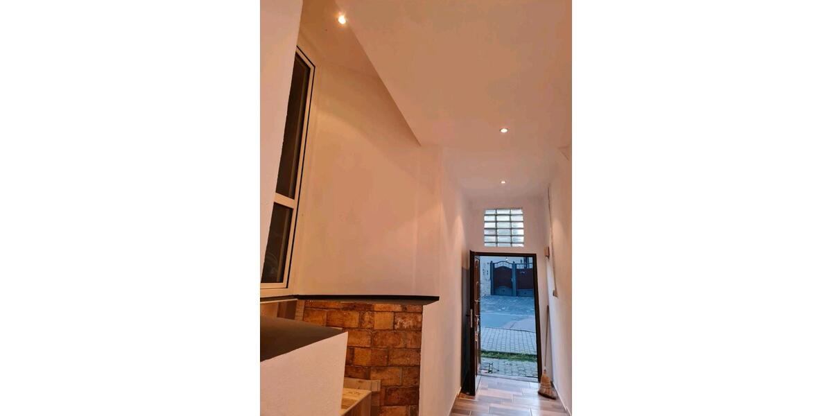 Reihenhaus Allstedt - 7 Zimmer, 140 m&sup2;, 70.000&euro; | Angebot:25909095