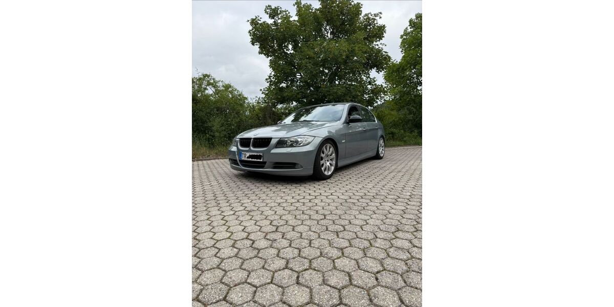 BMW 330 324.000 km 4.499 &euro; Saarburg 54439