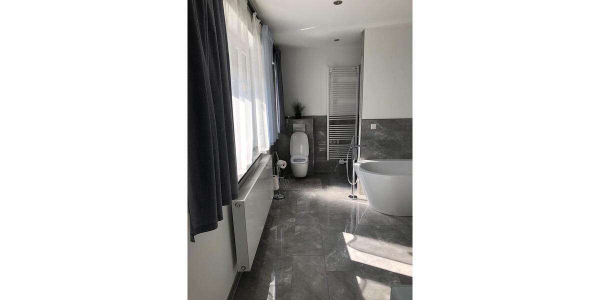 Einfamilienhaus Bad Lippspringe - 9 Zimmer, 237 m&sup2;, 499.000&euro; | Angebot:25964590