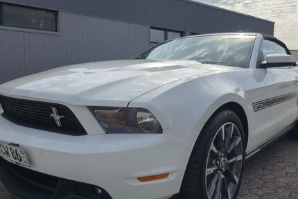 Ford Mustang 102.000 km 22.500 &euro; Düsseldorf 40468