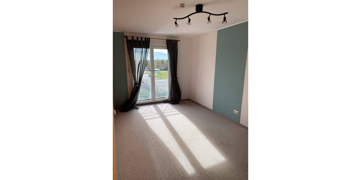 Reihenmittelhaus Schrobenhausen - 5 Zimmer, 140 m&sup2;, 1.450&euro; | Angebot:26819950