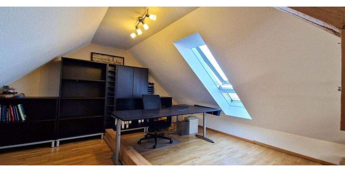 Moderne 4,5-Zimmer Wohnung, Traumhafte Aussicht, Garage, Provisionsfrei! 4 zimmer