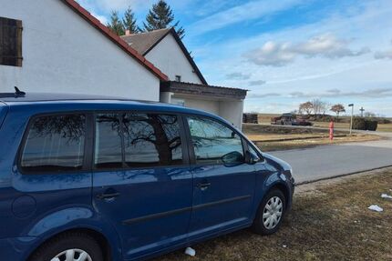 VW Touran 208.000 km 3.300 &euro; Stammham 85134
