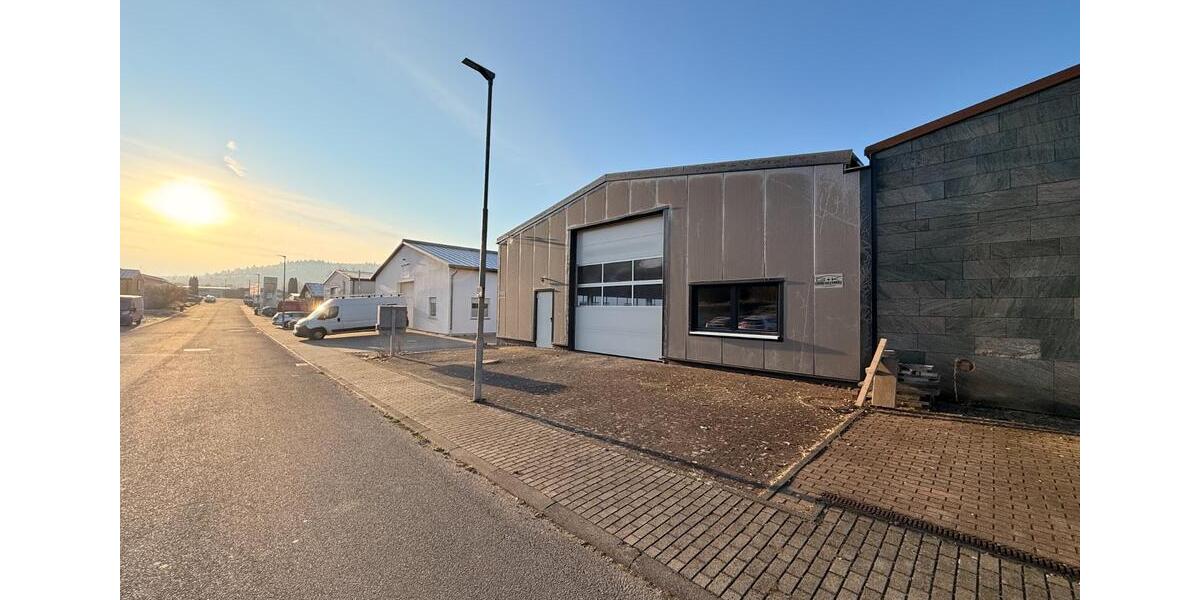 Moderne Neubau Gewerbehalle mit 576m² in Grünsfeld zur Miete zimmer