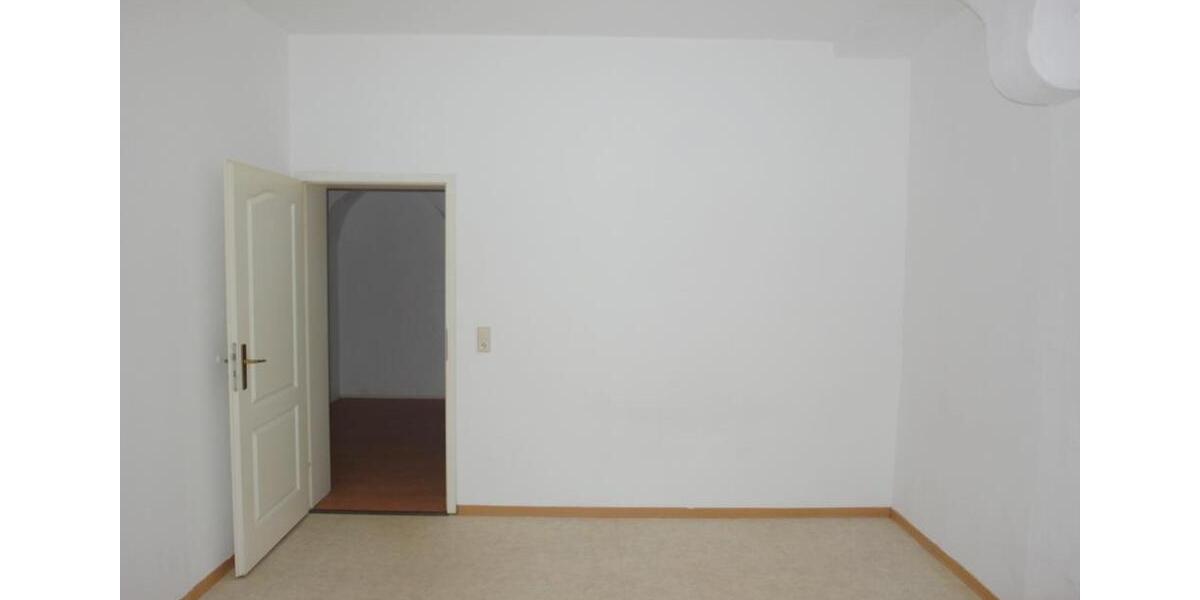 Etagenwohnung Meißen - 2 Zimmer, 68 m&sup2;, 465&euro; | Angebot:26680758