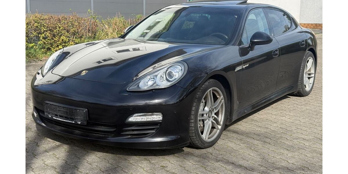 Porsche Panamera 216.000 km 22.999 &euro; Rüsselsheim 65428
