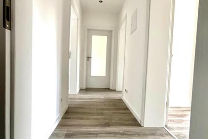 Wohnung Schönebeck (Elbe) - 2 Zimmer, 64 m&sup2;, 500&euro; | Angebot:26038321