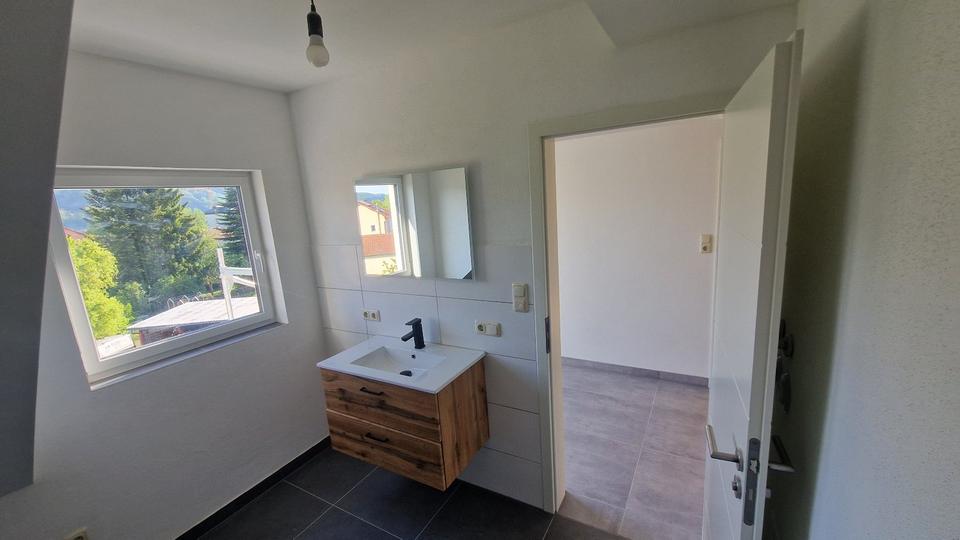Dachgeschoßwohnung Vilshofen an der Donau - 3 Zimmer, 75 m&sup2;, 870&euro; | Angebot:26697948