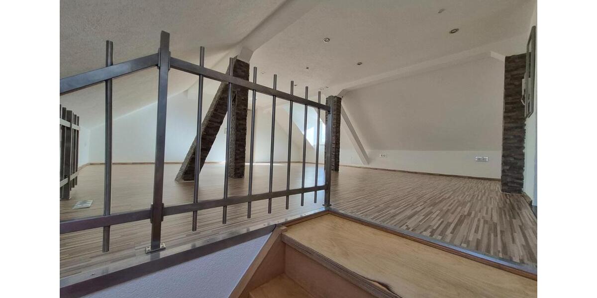 Dachgeschoßwohnung Nennslingen - 2 Zimmer, 85 m&sup2;, 600&euro; | Angebot:26398518
