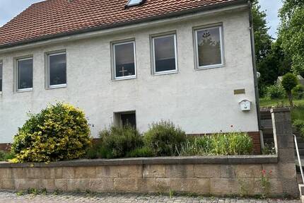 Freistehendes 2 Familienhaus teilvermietet mit Terrasse und großem Grundstück -Toplage von Malsfeld 9 zimmer
