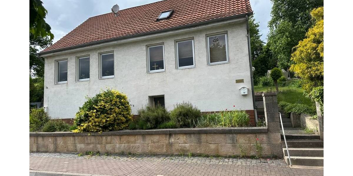 Freistehendes 2 Familienhaus teilvermietet mit Terrasse und großem Grundstück -Toplage von Malsfeld 9 zimmer