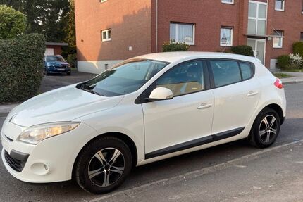 Renault Megane 160.000 km 2.900 &euro; Aachen 52066