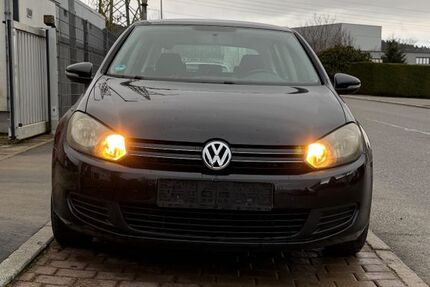 VW Golf 56.695 km 6.599 &euro; Spaichingen 78549