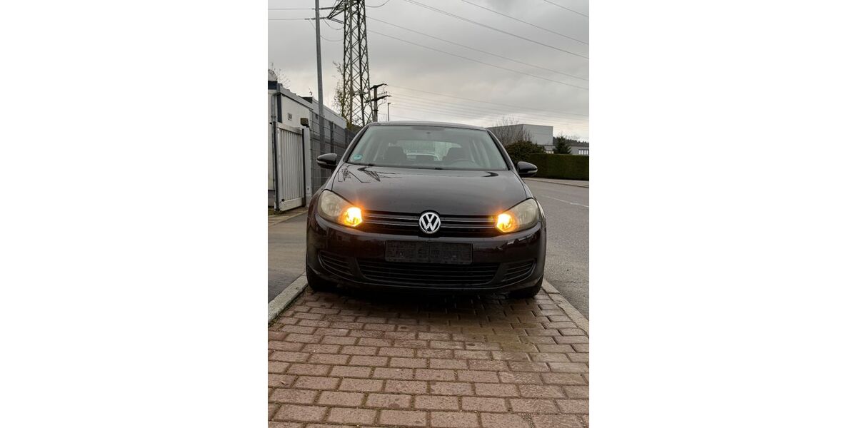 VW Golf 56.695 km 6.599 &euro; Spaichingen 78549