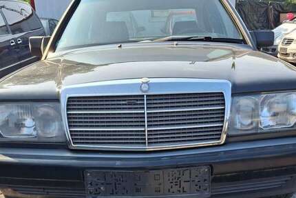 Mercedes 190