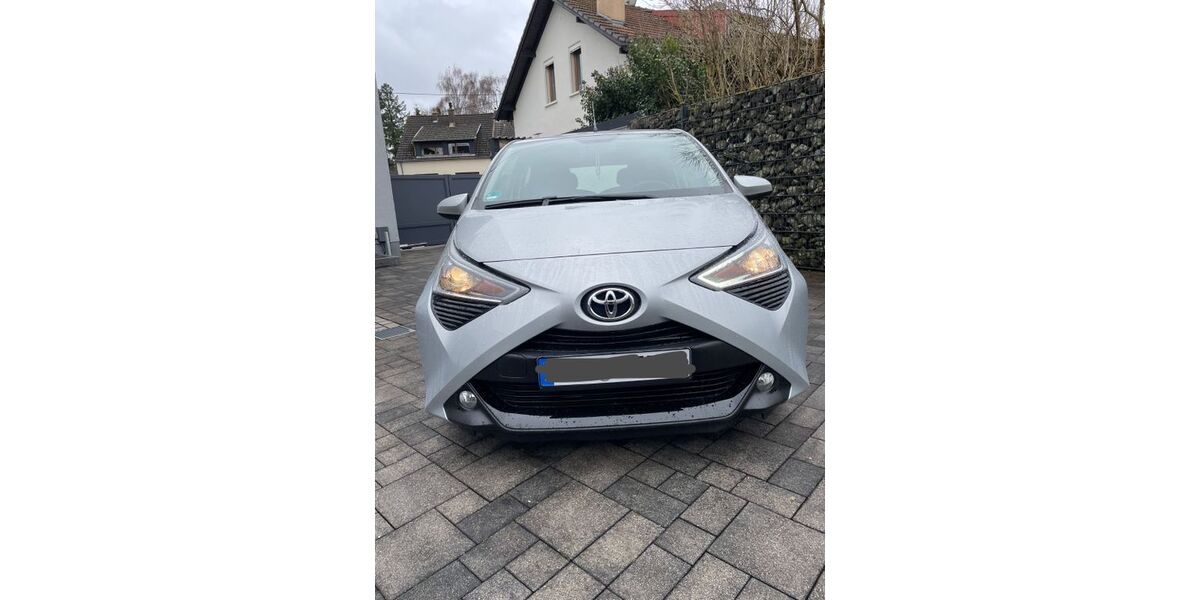 Toyota Aygo (X) 39.000 km 11.500 &euro; Wallerfangen 66798