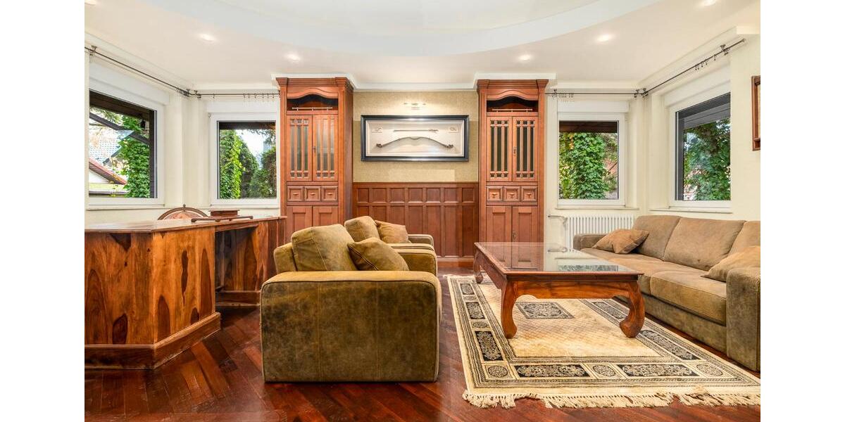 Villa Pasewalk - 8 Zimmer, 420 m&sup2;, 697.000&euro; | Angebot:26135400