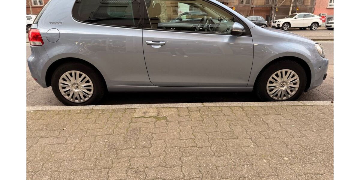 VW Golf 185.000 km 4.600 &euro; Dossenheim 69221