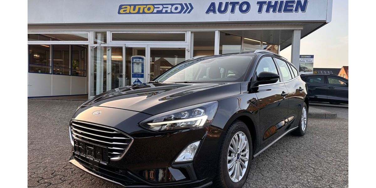 Ford Focus 33.519 km 15.990 &euro; Saterland-Sedelsberg 26683