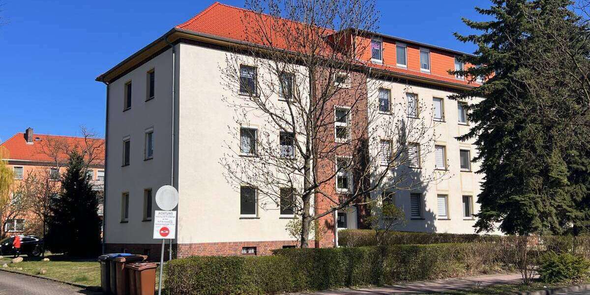 Etagenwohnung Bitterfeld-Wolfen Wolfen - 3 Zimmer, 68 m&sup2;, 70.000&euro; | Angebot:26854411
