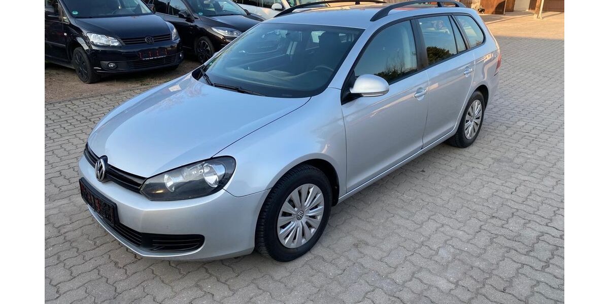 VW Golf 305.081 km 2.490 &euro; Glauzig 06369