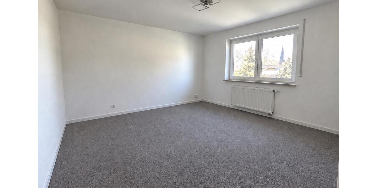 Etagenwohnung Oelsnitz (Erzgebirge) - 3 Zimmer, 70 m&sup2;, 104.980&euro; | Angebot:27432684
