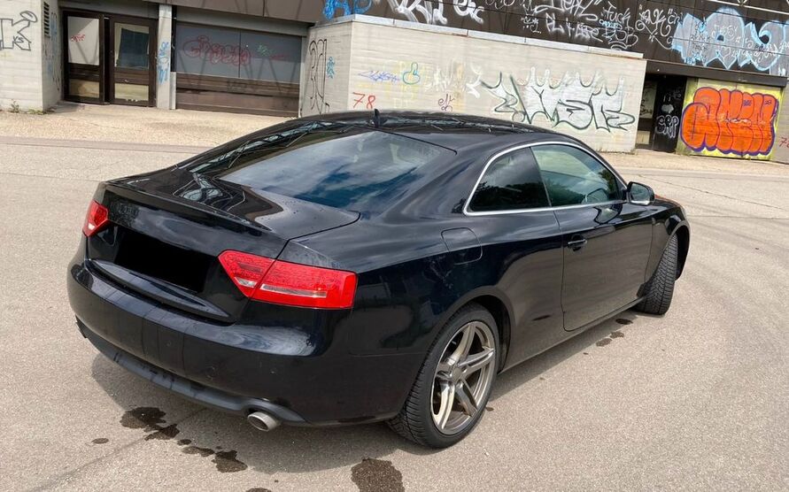 Audi A5 230.000 km 8.300 € Villingen-Schwenningen 78048