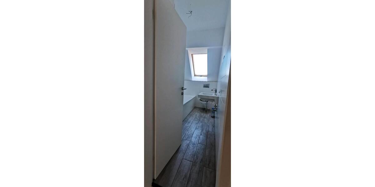 Etagenwohnung Lügde - 2 Zimmer, 80 m&sup2;, 450&euro; | Angebot:26372660