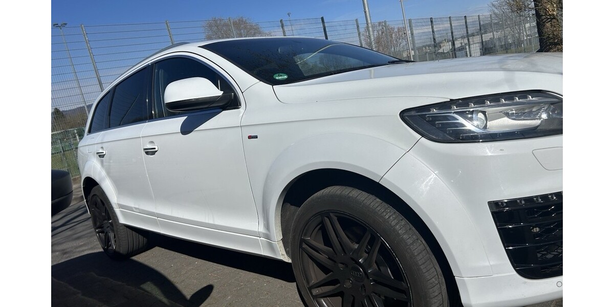 Audi Q 7 186.000 km 22.900 &euro; Wiesbaden 65183